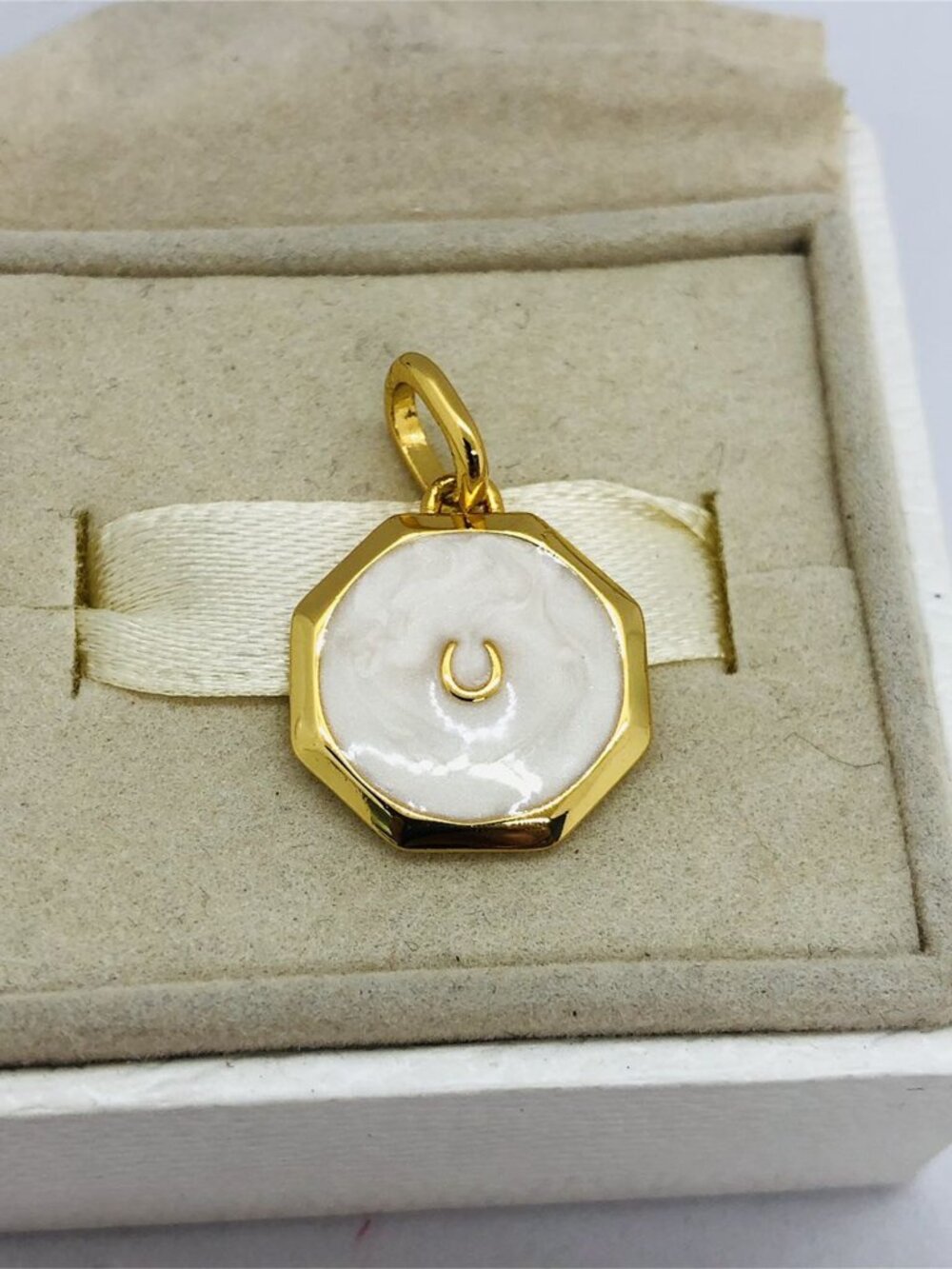 ✨🔥Pandora ME Lucky Horseshoe Medallion Charm